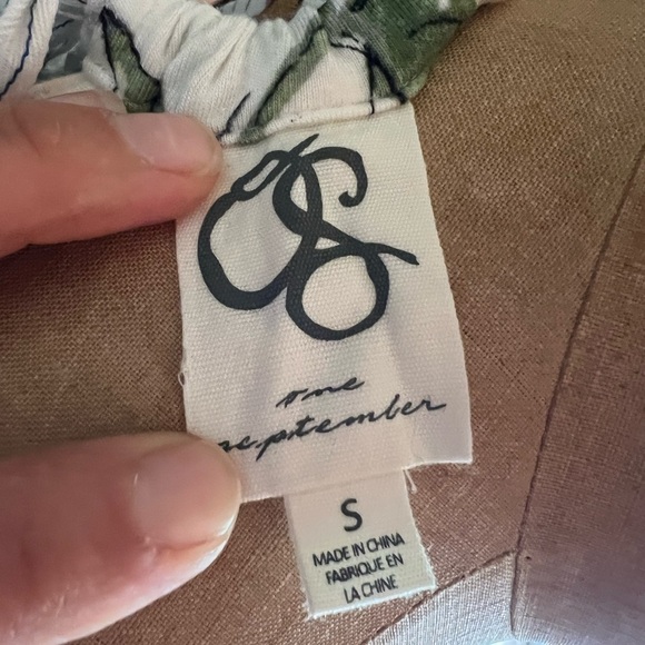 Anthropologie one September watercolor floral sleeveless top small - Picture 8 of 8